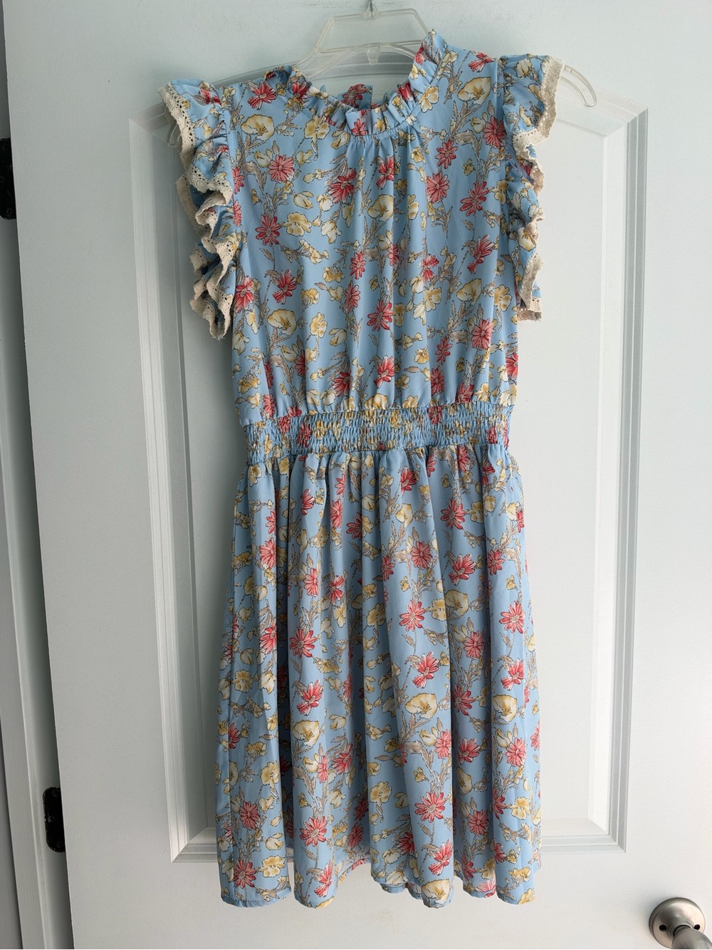 Women’s Light Blue Floral Ruffled Sleeve Dress